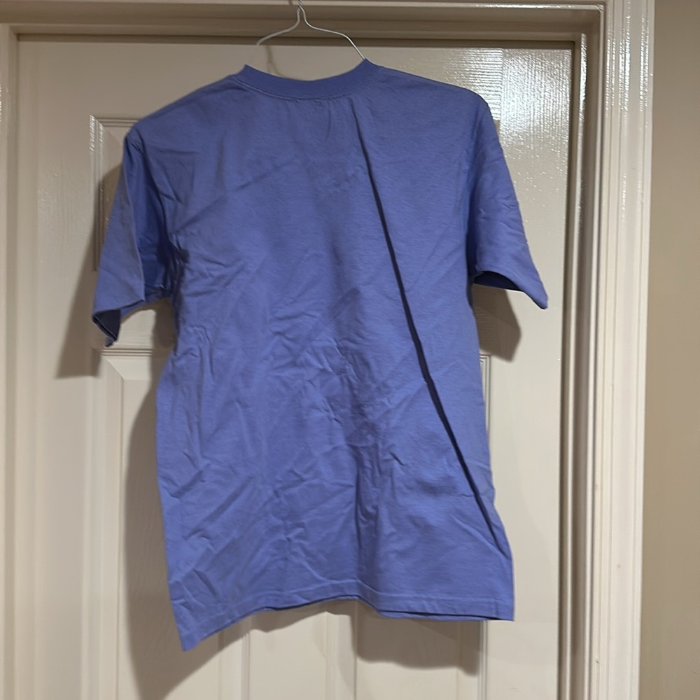 NWT Disney’s Little Mermaid t-shirt. Size Large/10-12. - Picture 3 of 5